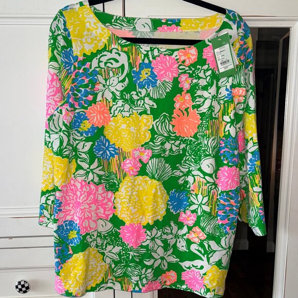 NWT Lilly Pulitzer Juline Hibiscus Stroll Size XL 3/4 Sleeve Boatneck Top Shirt - Picture 1 of 3
